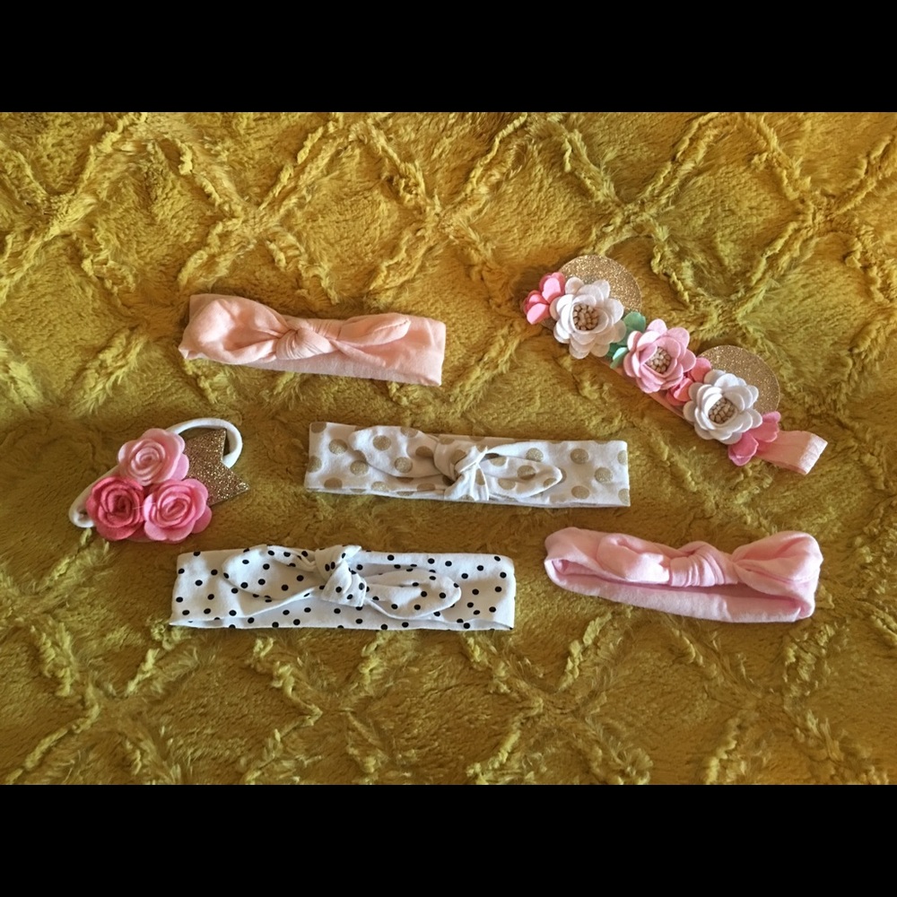 Lot of hair bows